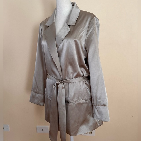 L'Agence Everly Shawl Wrap Blazer - Picture 3 of 12